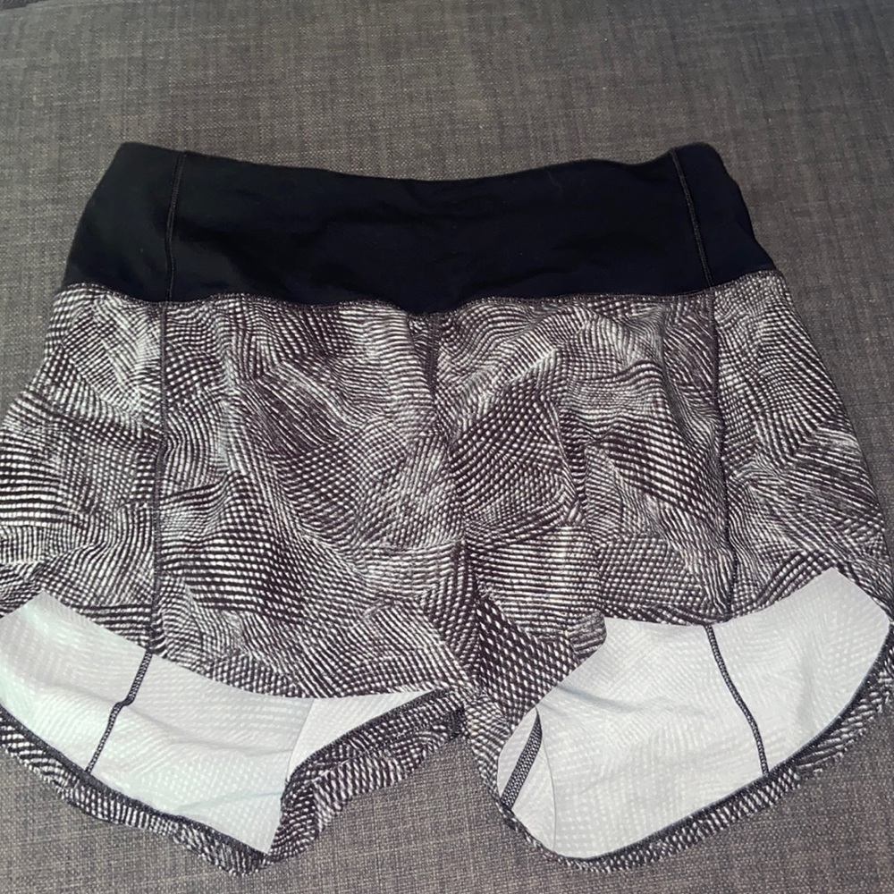 lululemon size 2, grey stripes, speed ups